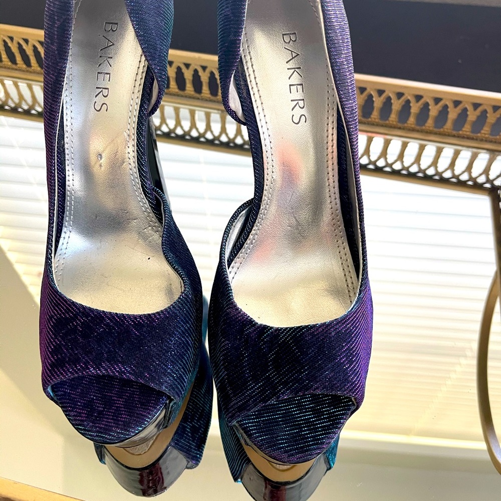 Holographic Platform Heel